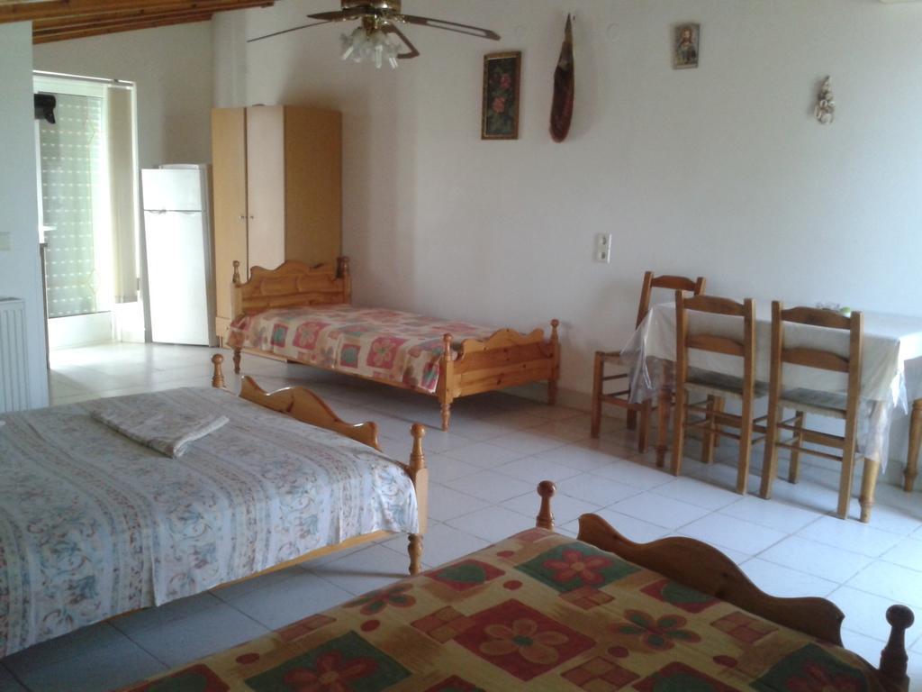 Efterpi Aggeli Apartment Loutropolis Thermis Room photo